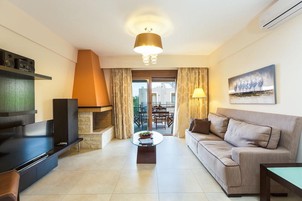 Pantheon Villas & Suites Vlikhádha Екстериор снимка