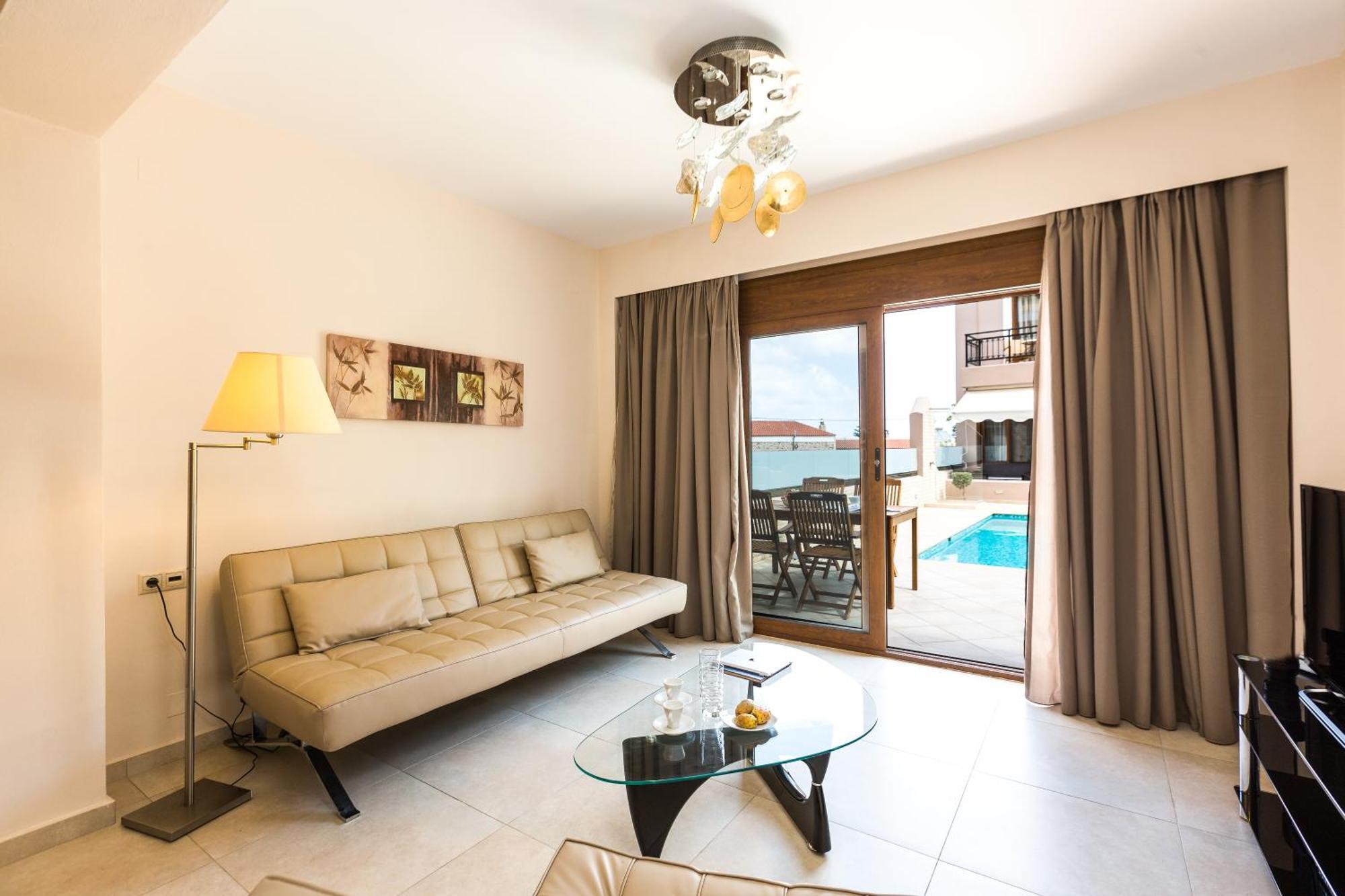 Pantheon Villas & Suites Vlikhádha Стая снимка