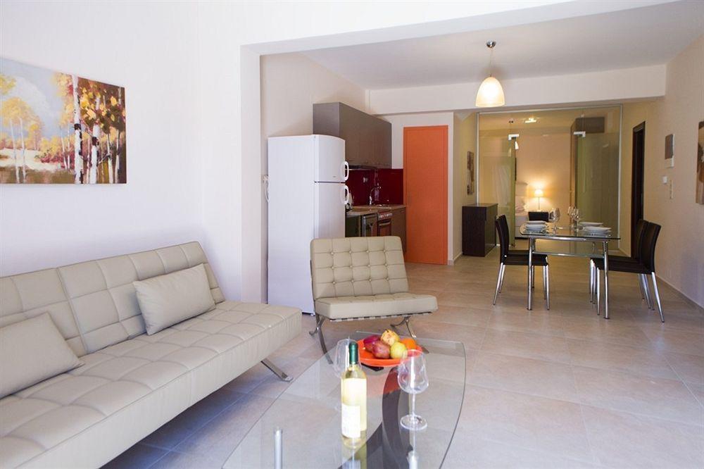 Pantheon Villas & Suites Vlikhádha Екстериор снимка