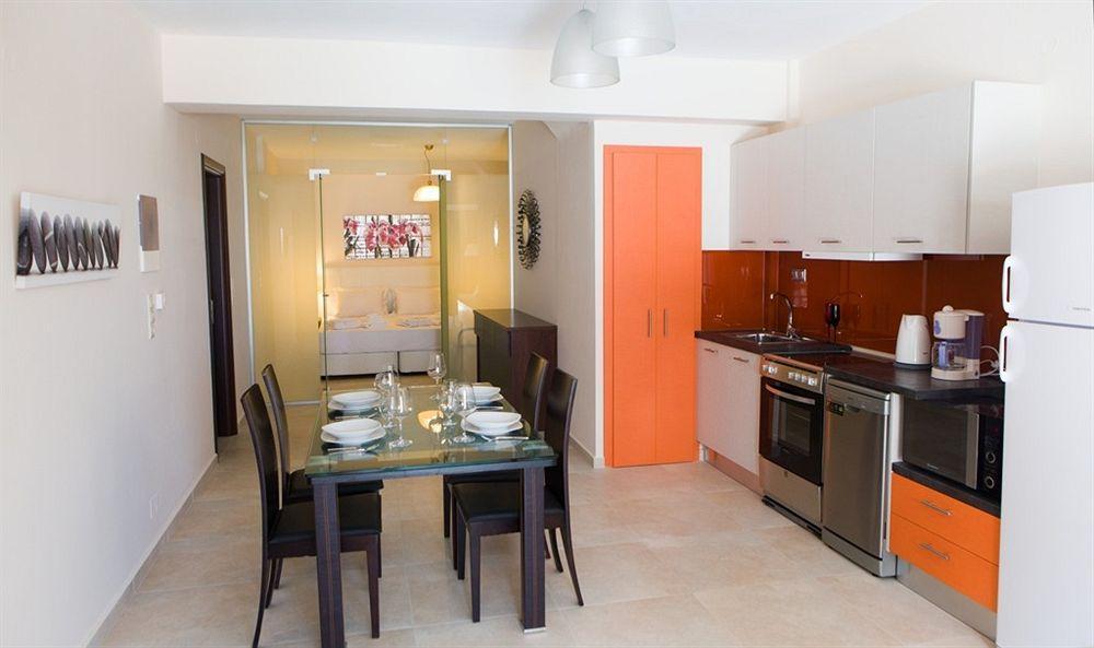 Pantheon Villas & Suites Vlikhádha Екстериор снимка