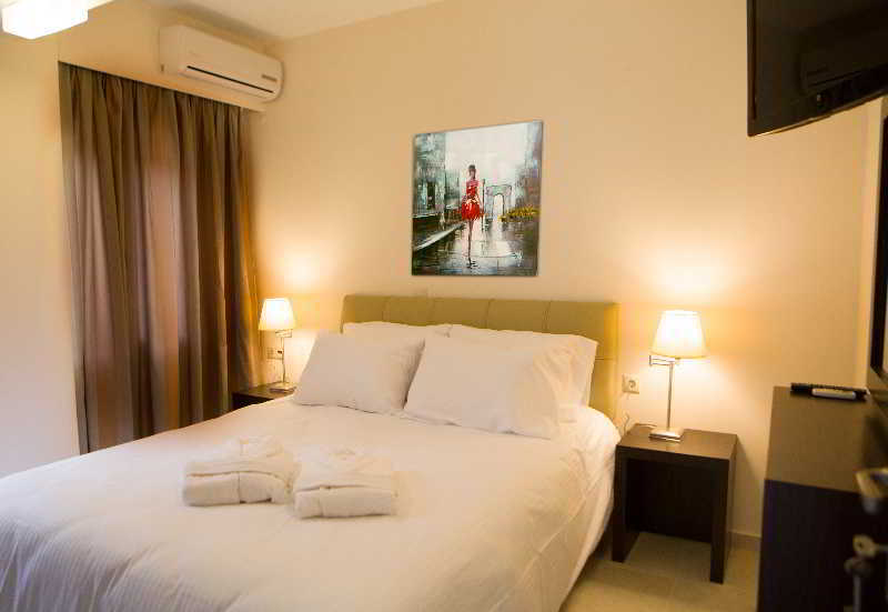 Pantheon Villas & Suites Vlikhádha Екстериор снимка